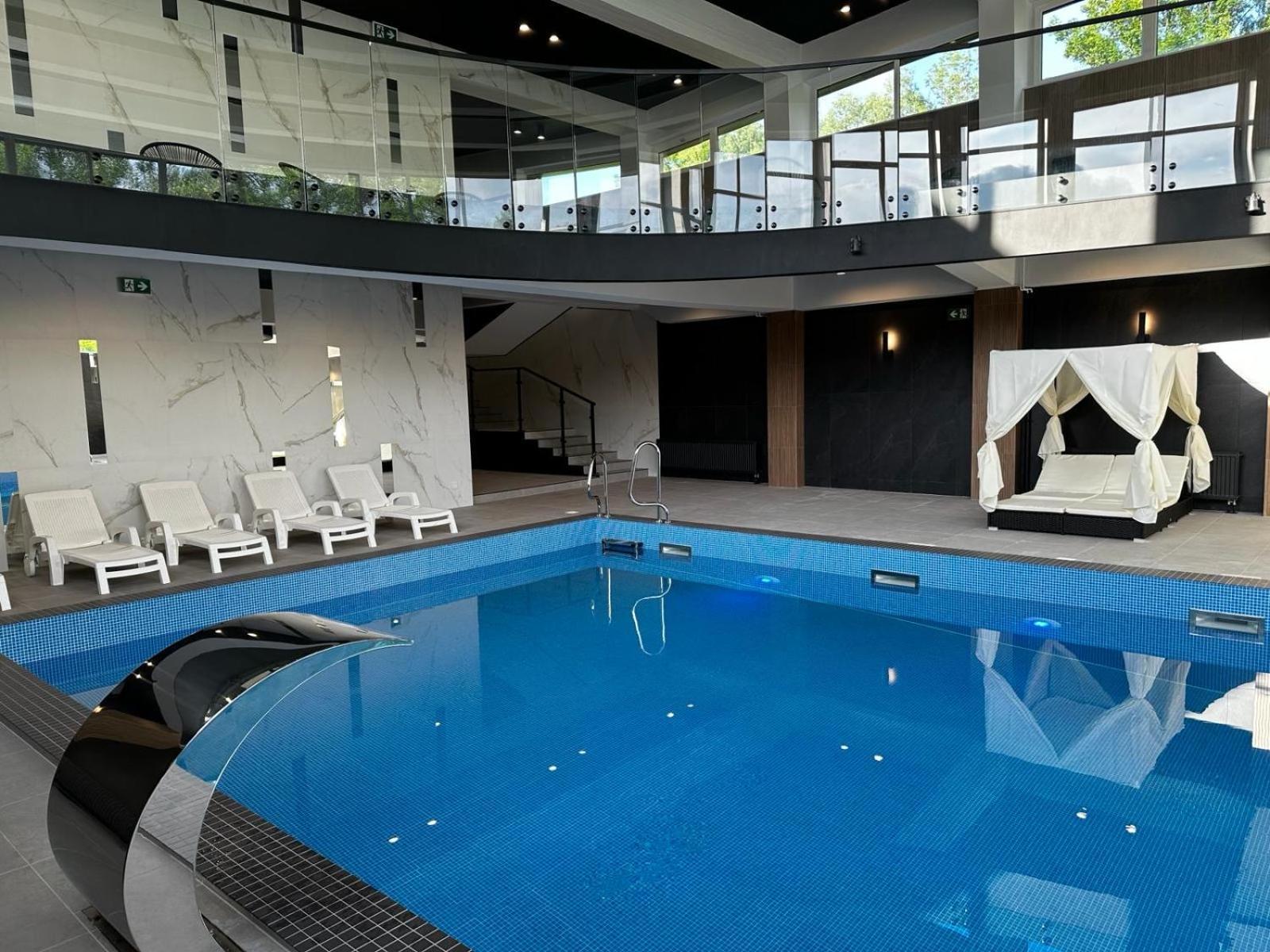 Wrzos Resort & Wellness **** Domki Caloroczne ベンギエルスカ・グルカ エクステリア 写真