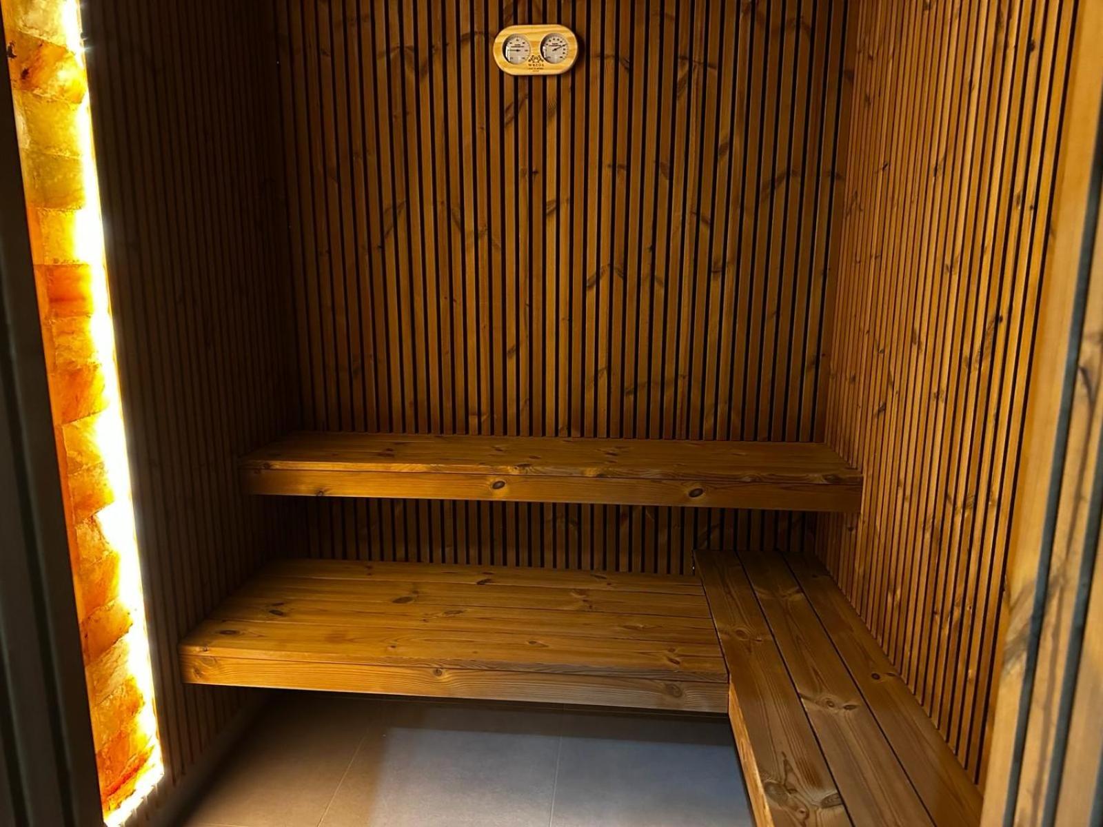 Wrzos Resort & Wellness **** Domki Caloroczne ベンギエルスカ・グルカ エクステリア 写真